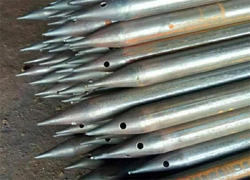 滨湖隧道钢花管现货